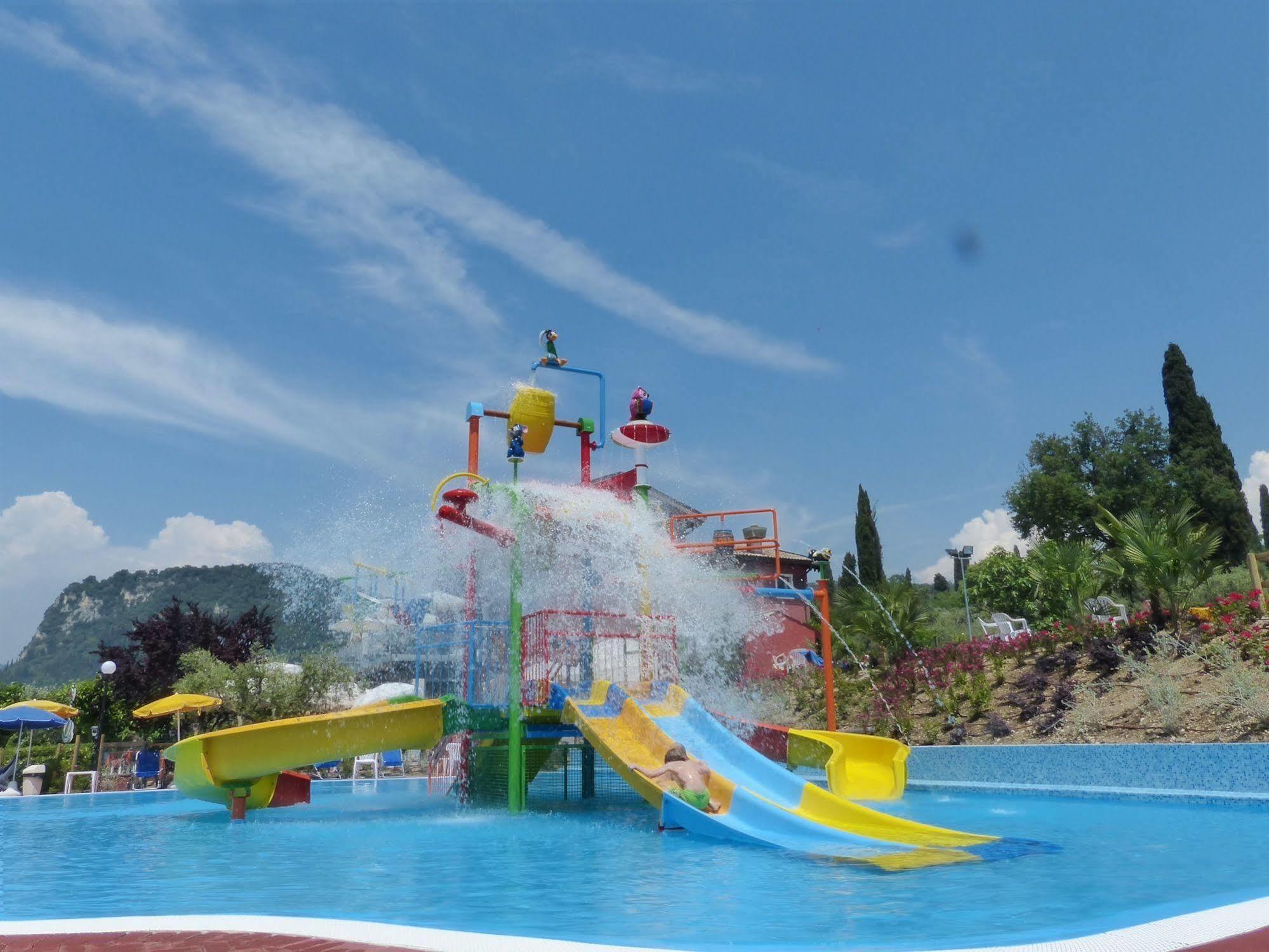 Camping Serenella Bardolino Bagian luar foto