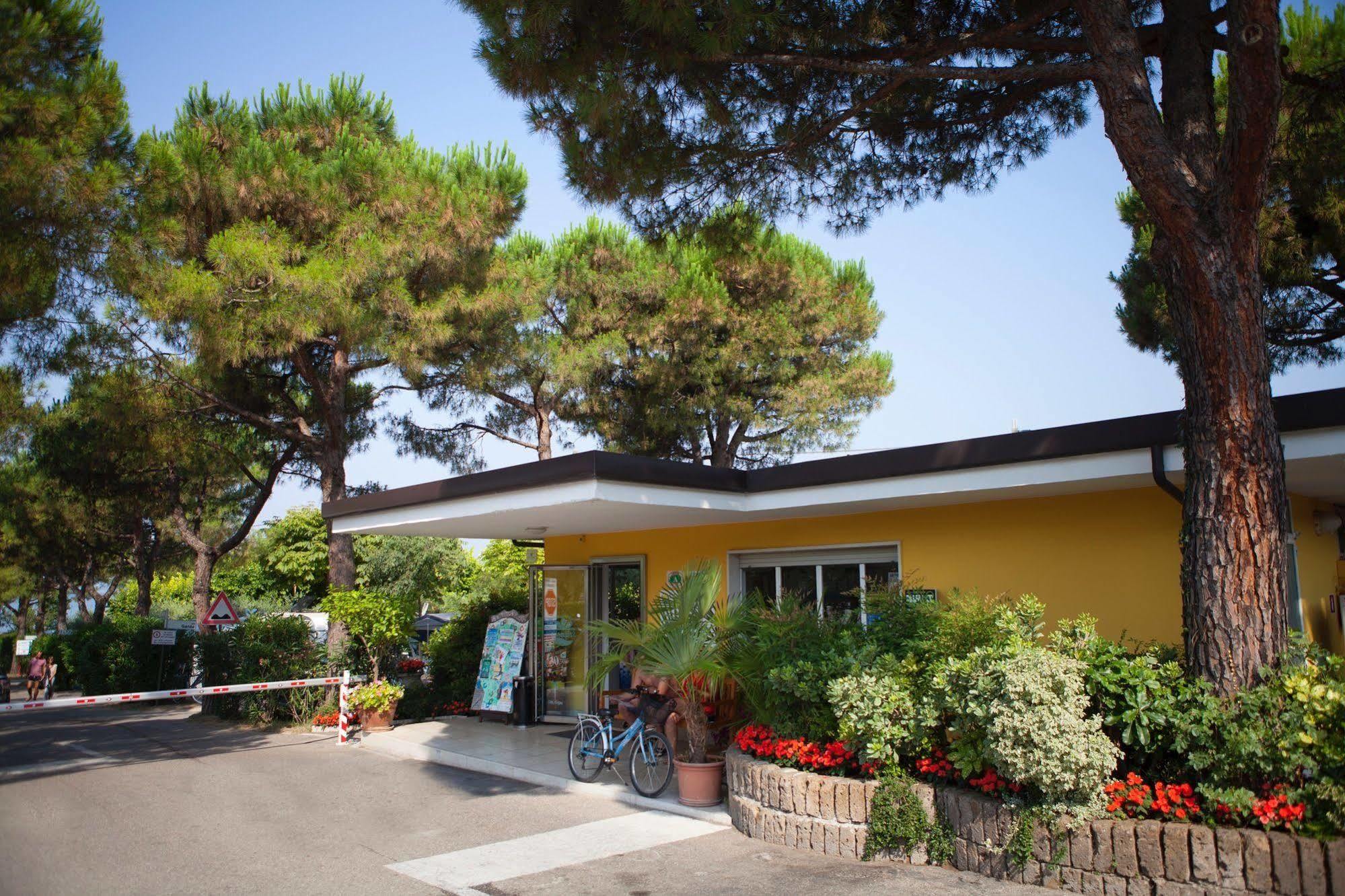 Camping Serenella Bardolino Bagian luar foto